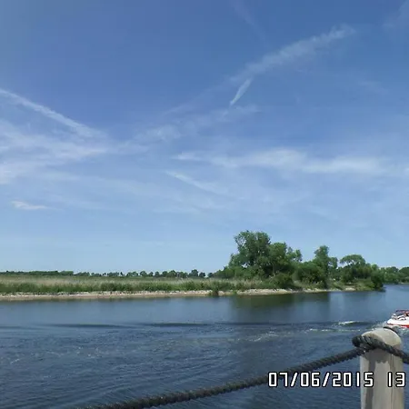 Hausboot Havelboot, Fuhrerscheinfrei! Fahren Bis 10 Personen, 6 Ubernachtungsplatze * 라테노브